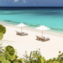 Amanyara-Turks-and-Caicos-BeachHigh-ResNL800x800.jpg