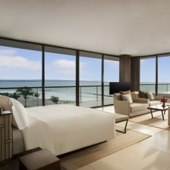 Alila-Seminyak-Penthouse-Master-Bedroom-01_2.jpg