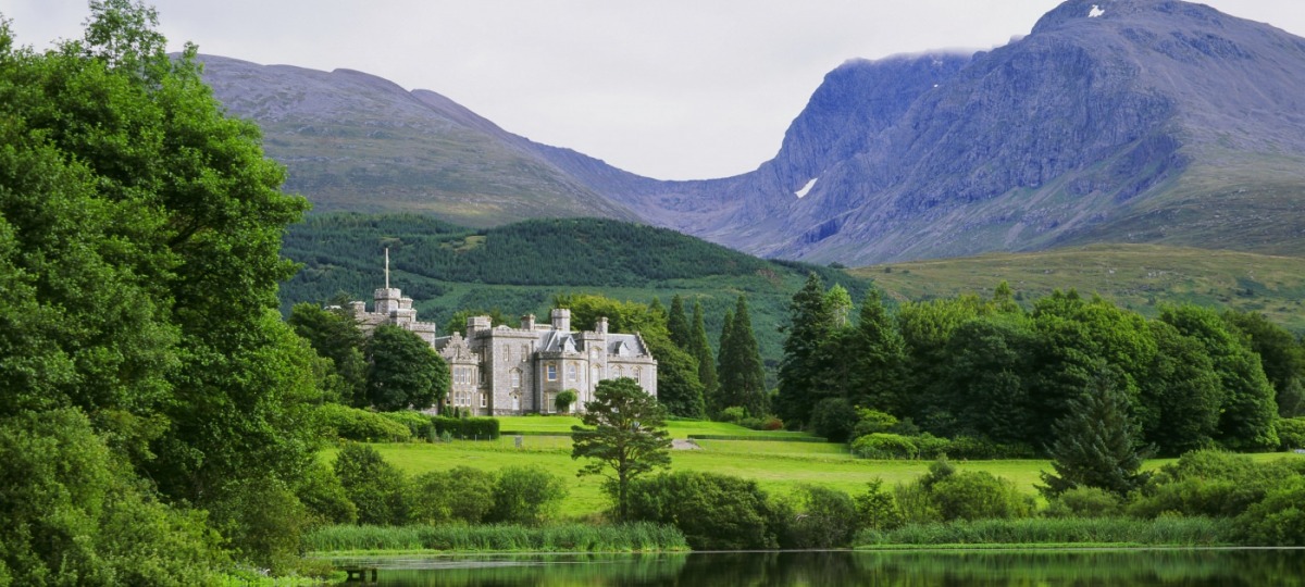 Herzlich Willkommen im Inverlochy Castle