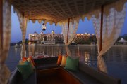 Herzlich Willkomen Im The Leela Palace Udaipur!