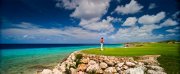 Der Golfplatz bietet einen traumhaften Ausblick auf das Meer.